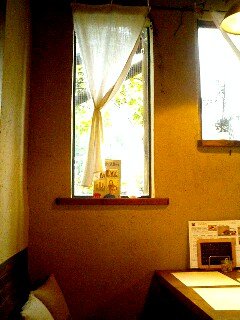 051008cafe3.jpg